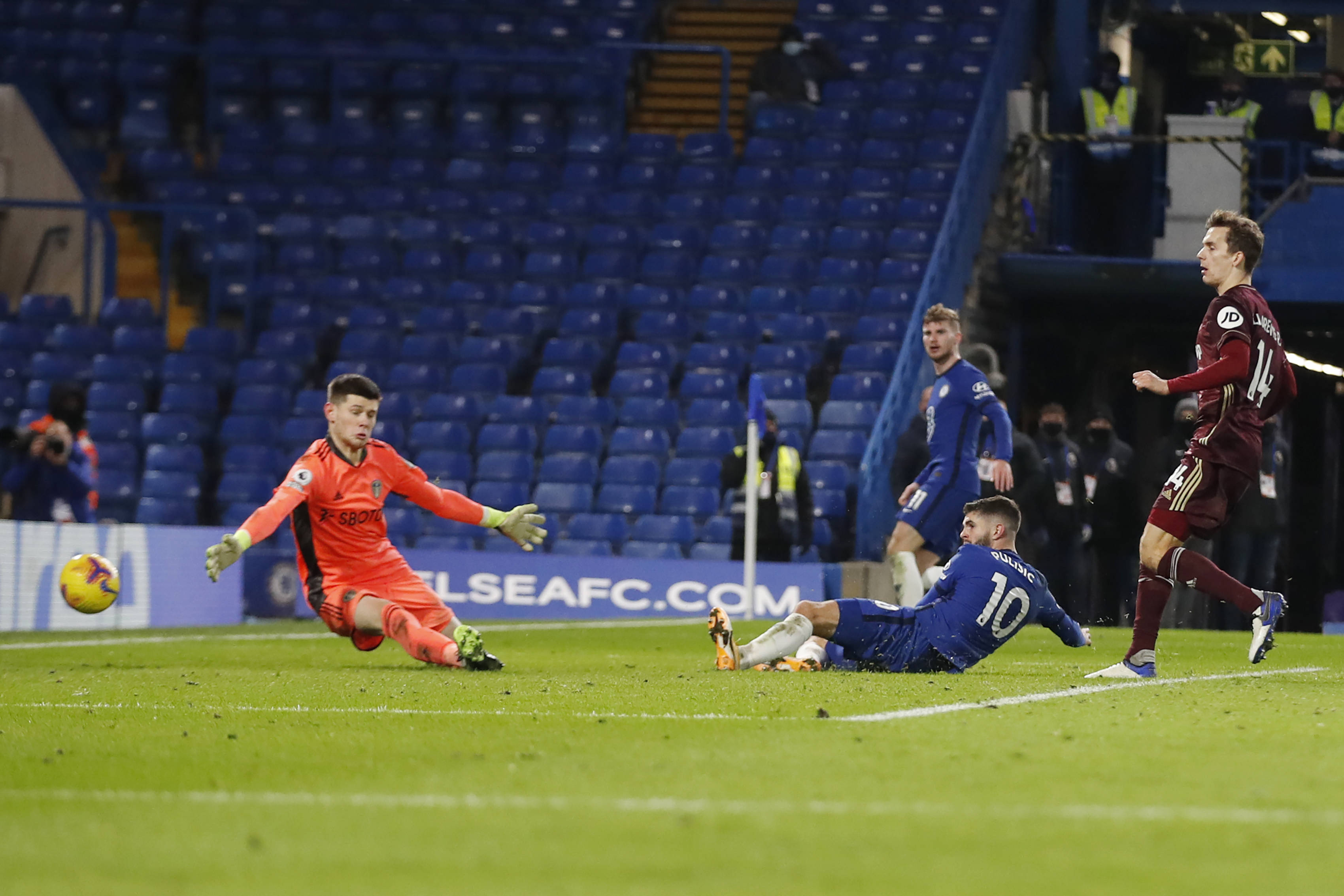 她提到在某 她提到在某